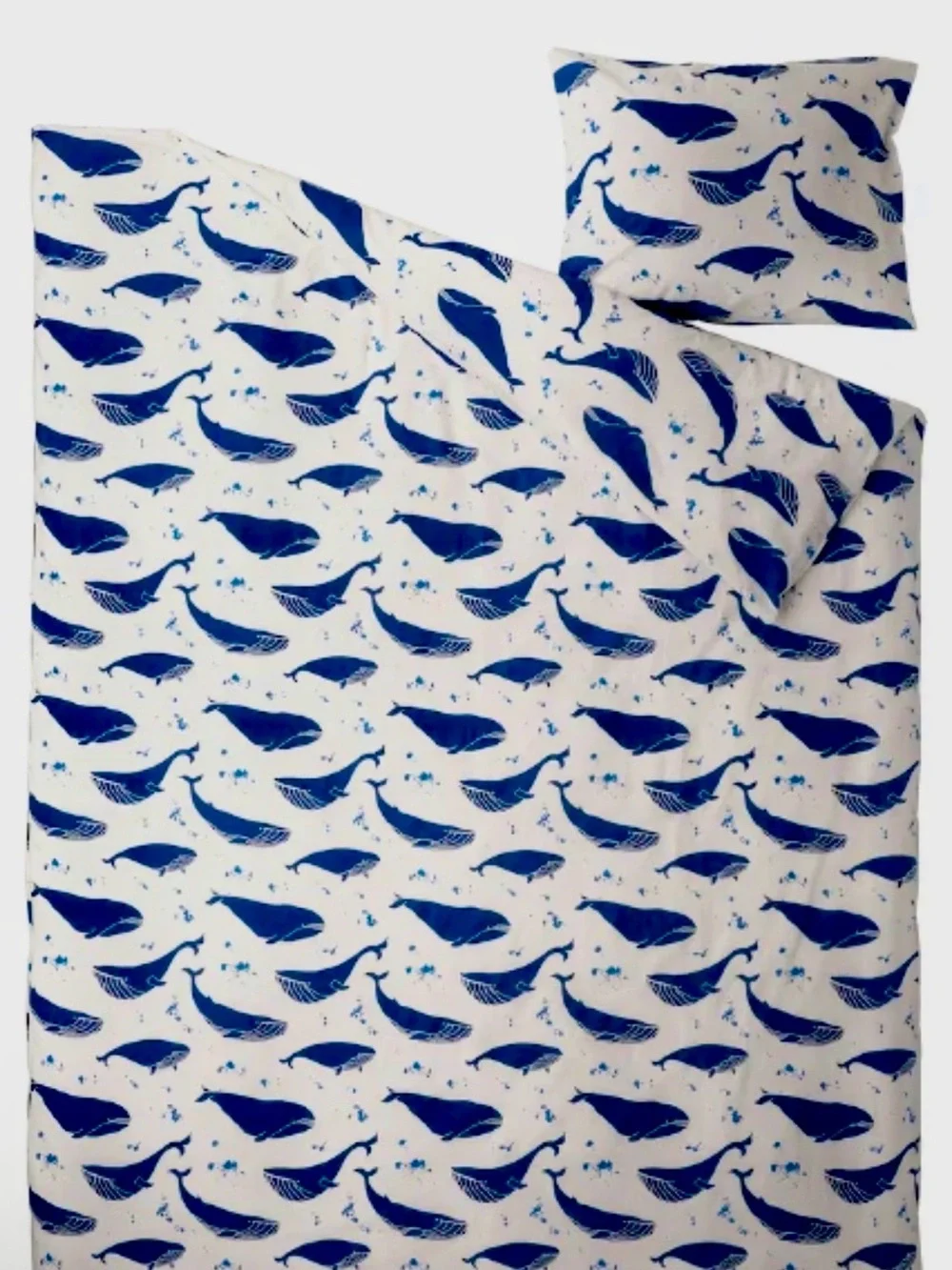 IKEA BLÅVINGAD White and Blue Whale Duvet Cover - Twin